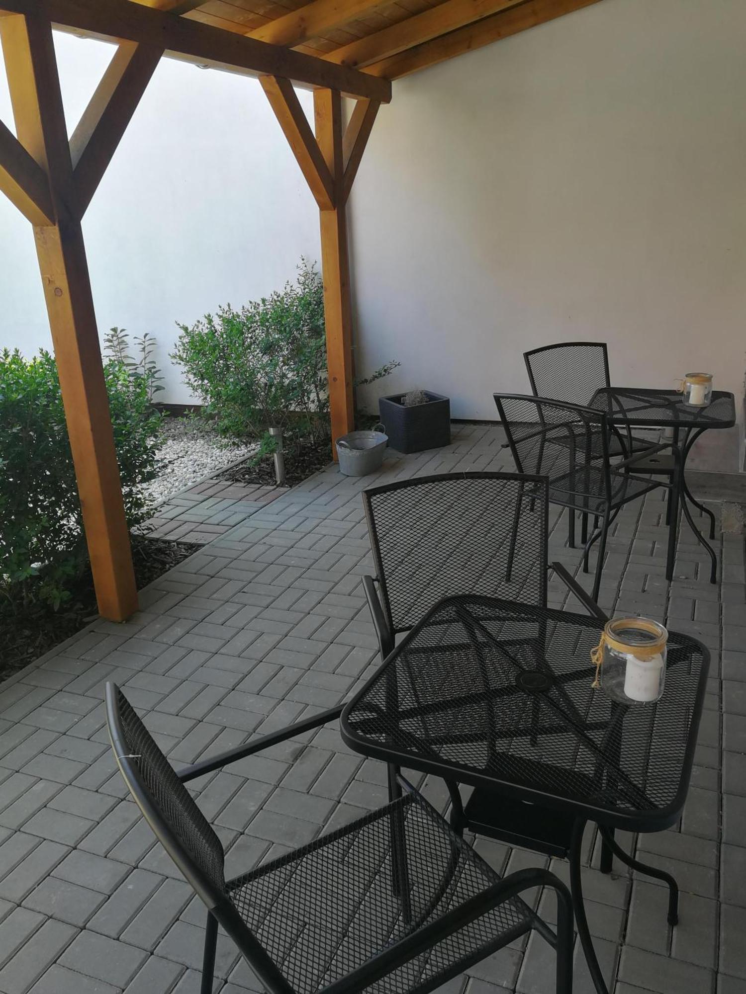 Na Domecku Apartment Boretice Exterior photo